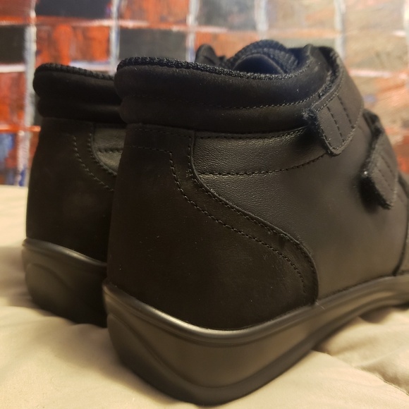 Womens 887 Tivoli Casual Velcro Boot - Picture 2 of 8
